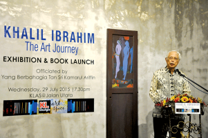 Tan-Sri-Kamarul-delivering-his-opening-speech