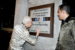 Tan-Sri-Kamarul-Ariffin-officiating-the-opening-of-KLAS-at-Jln-Utara